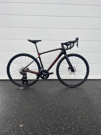 Used Giant Defy 2024 Road & Gravel