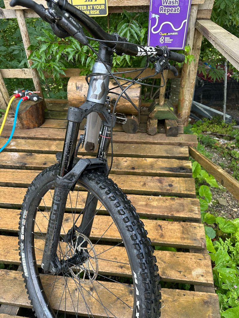 Used Scott Ransom 930 2023 2023 Mountainbike, Light Gray, 29 — image 2 of 9