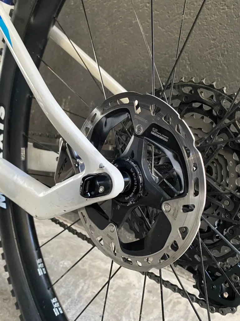 Used Canyon Lux CF SLX 9 TEAM 2022 Mountainbike — image 9 of 9
