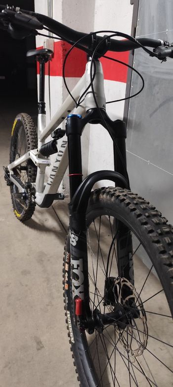 Used Canyon Torque 6 2022 Mountainbike, Light Gray — image 5 of 9