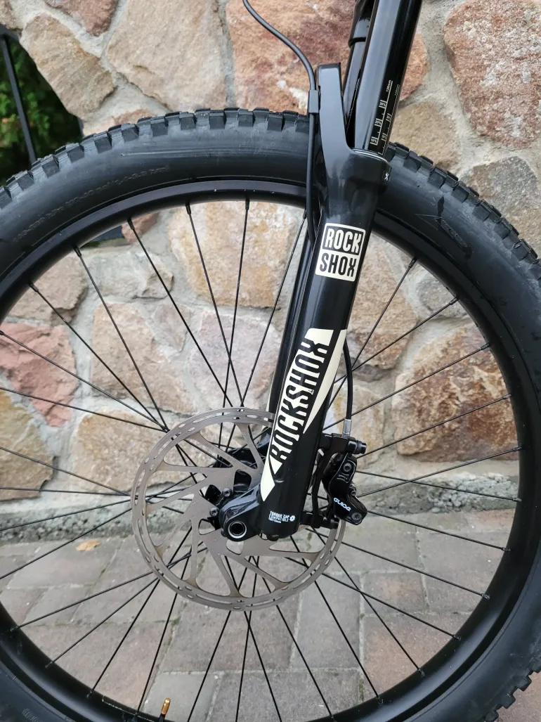 Used Trek Roscoe 6 2020 Mountainbike, Light Gray — image 4 of 11