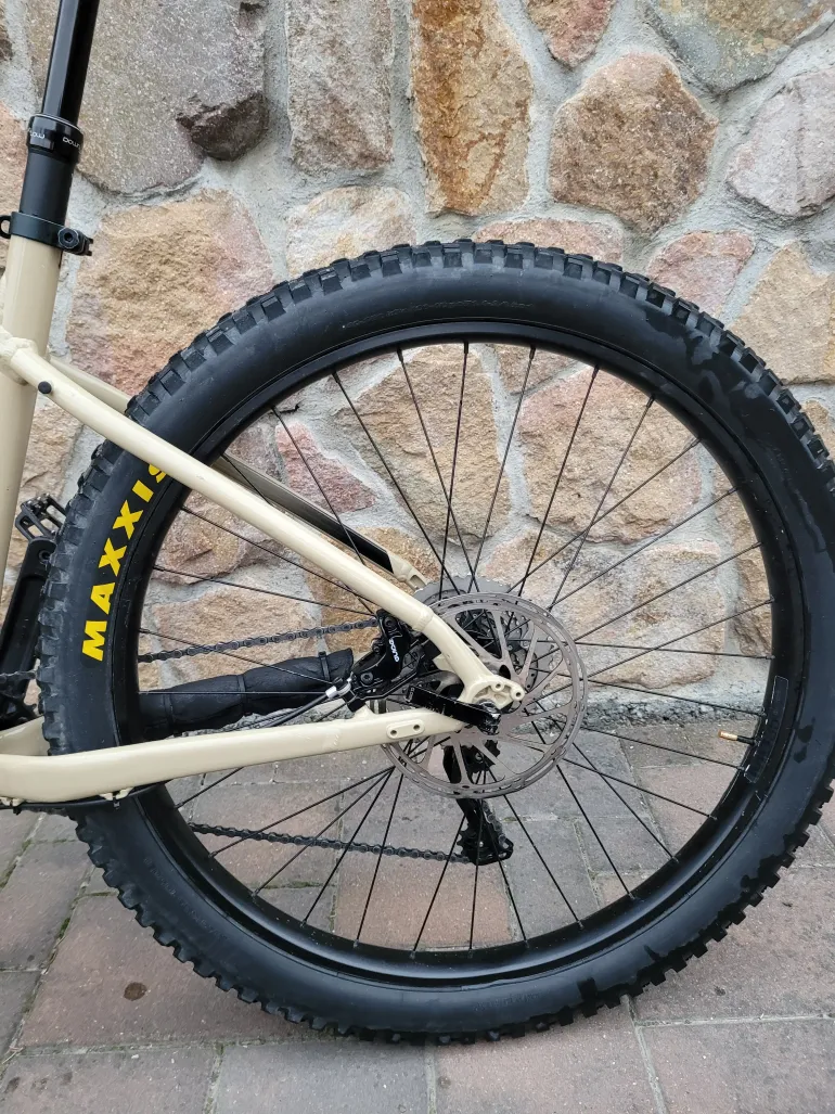 Used Trek Roscoe 6 2020 Mountainbike, Light Gray — image 11 of 11