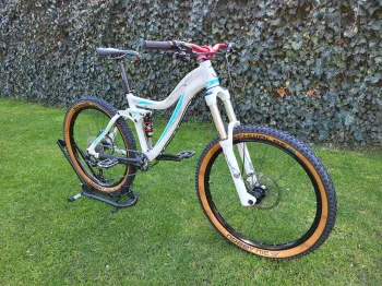 Used Norco Vixa 2011 Mountainbike, White — image 1 of 27