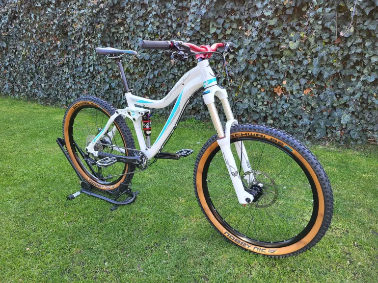 Used Norco Vixa 2011 Mountainbike, White — image 1 of 27