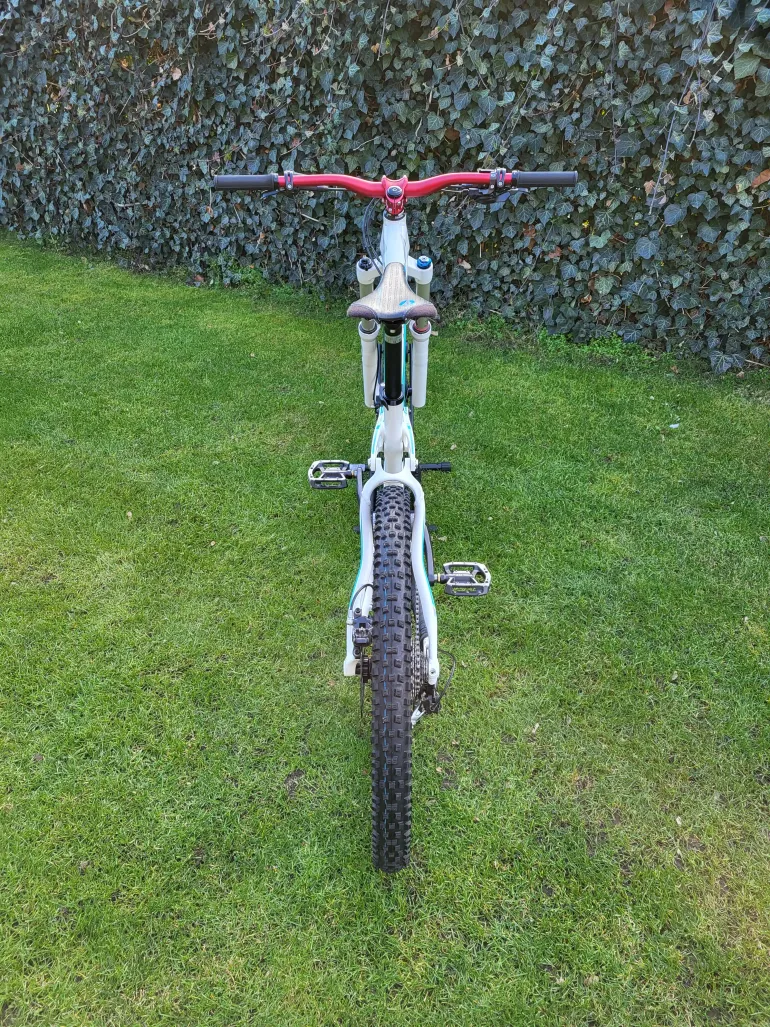 Used Norco Vixa 2011 Mountainbike, White — image 23 of 27