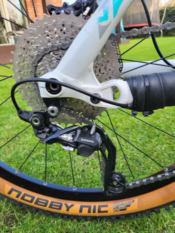Used Norco Vixa 2011 Mountainbike, White — image 5 of 27