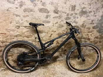 Used Rocky Mountain Element Alloy 10 2022 Mountainbike — image 2 of 3