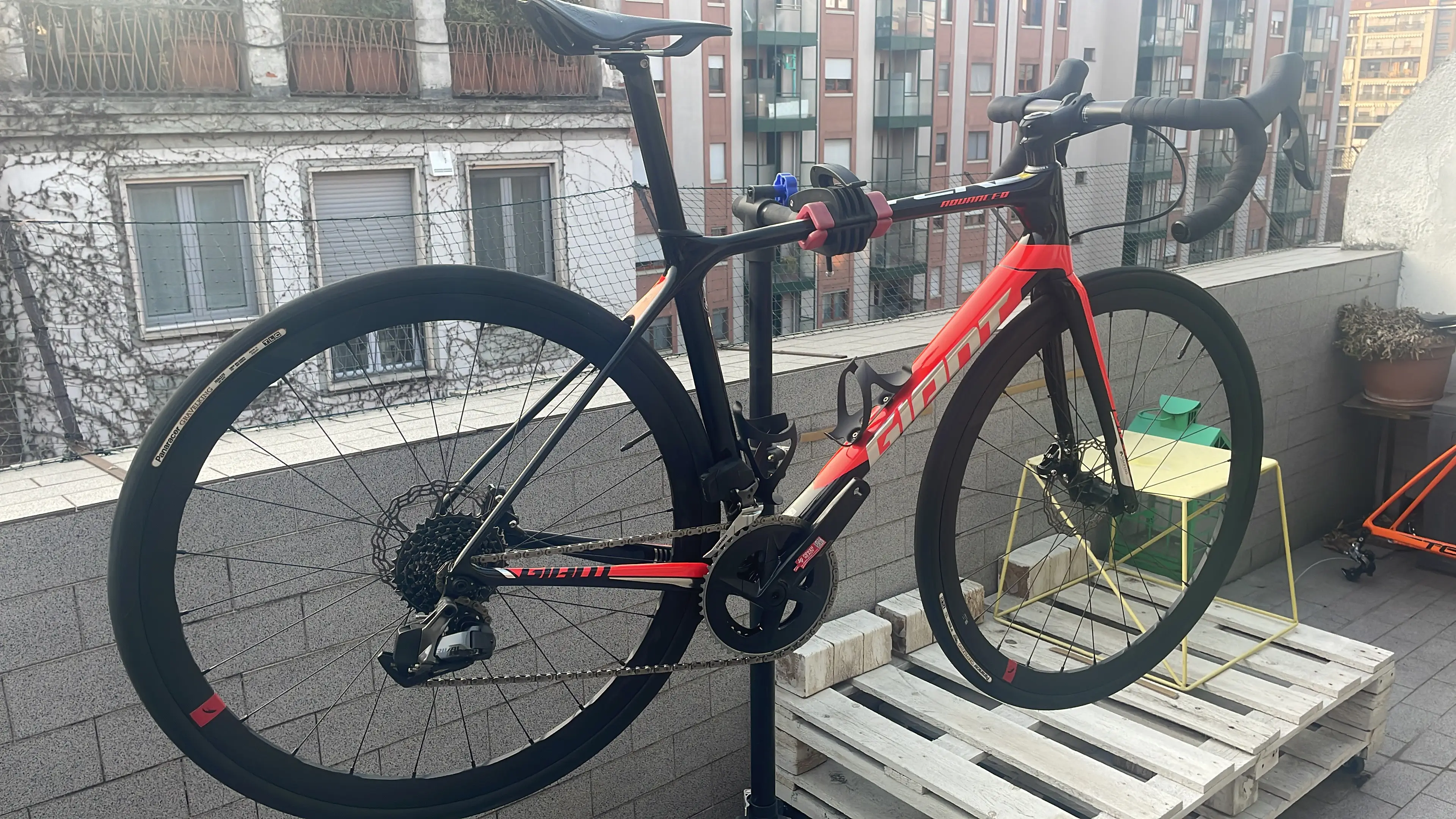 Giant tcr best sale advanced pro sunweb