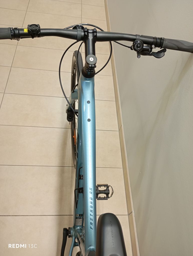 Brugt Giant Fastroad AR 1 / V2 2023 Road & Gravel — billede 4 af 9