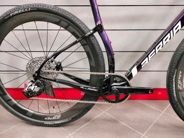 Brugt Berria Belador. SRAM Rival eTap AXS 2025 Road & Gravel — billede 4 af 7