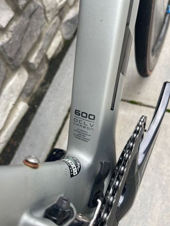 Used Trek Madone 9.5 2017 2017 Road & Gravel, Light Gray — image 10 of 13