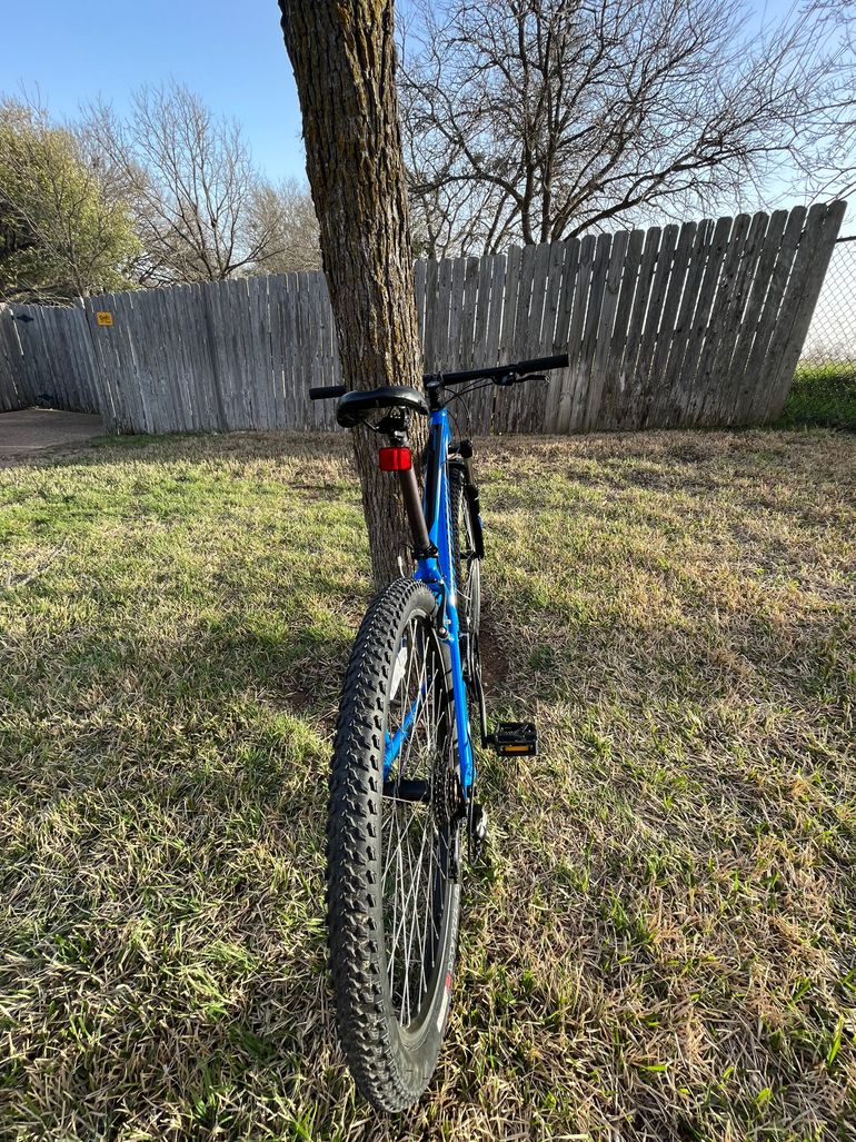 Used Specialized Hardrock 650b 2017 2017 Mountainbike — image 7 of 7