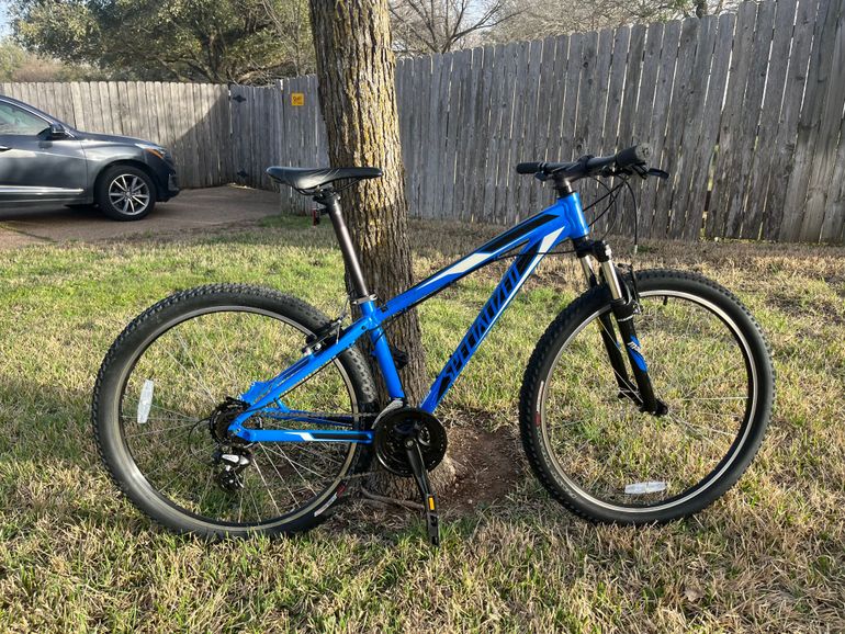 Used Specialized Hardrock 650b 2017 2017 Mountainbike — image 3 of 7