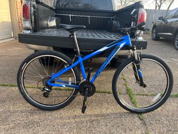 Used Specialized Hardrock 650b 2017 2017 Mountainbike — image 6 of 7