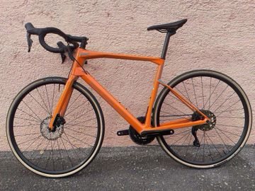 Brugt BMC Roadmachine Shimano 105 Di2 2024 Road & Gravel — billede 3 af 5