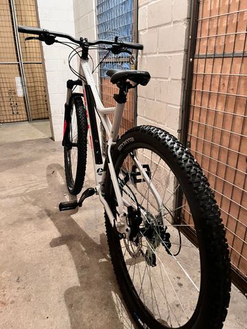 BULLS Sharptail 1 Disc 27.5 2023 2023 MTB usato