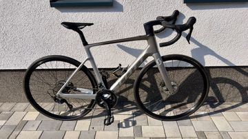 Scott Addict eRIDE 20 2022 2022 Road & Gravel de segunda mano, Gris claro — imagen 2 de 7