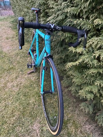 Used Bianchi Specialissima 2019 Road & Gravel, Green — image 7 of 9