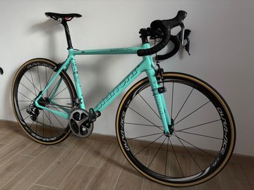 Used Bianchi Specialissima 2019 Road & Gravel, Green — image 2 of 9
