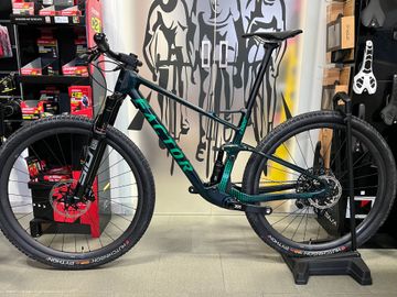 Factor Lando XC FOX - SRAM XX1 2024 2024 MTB usato