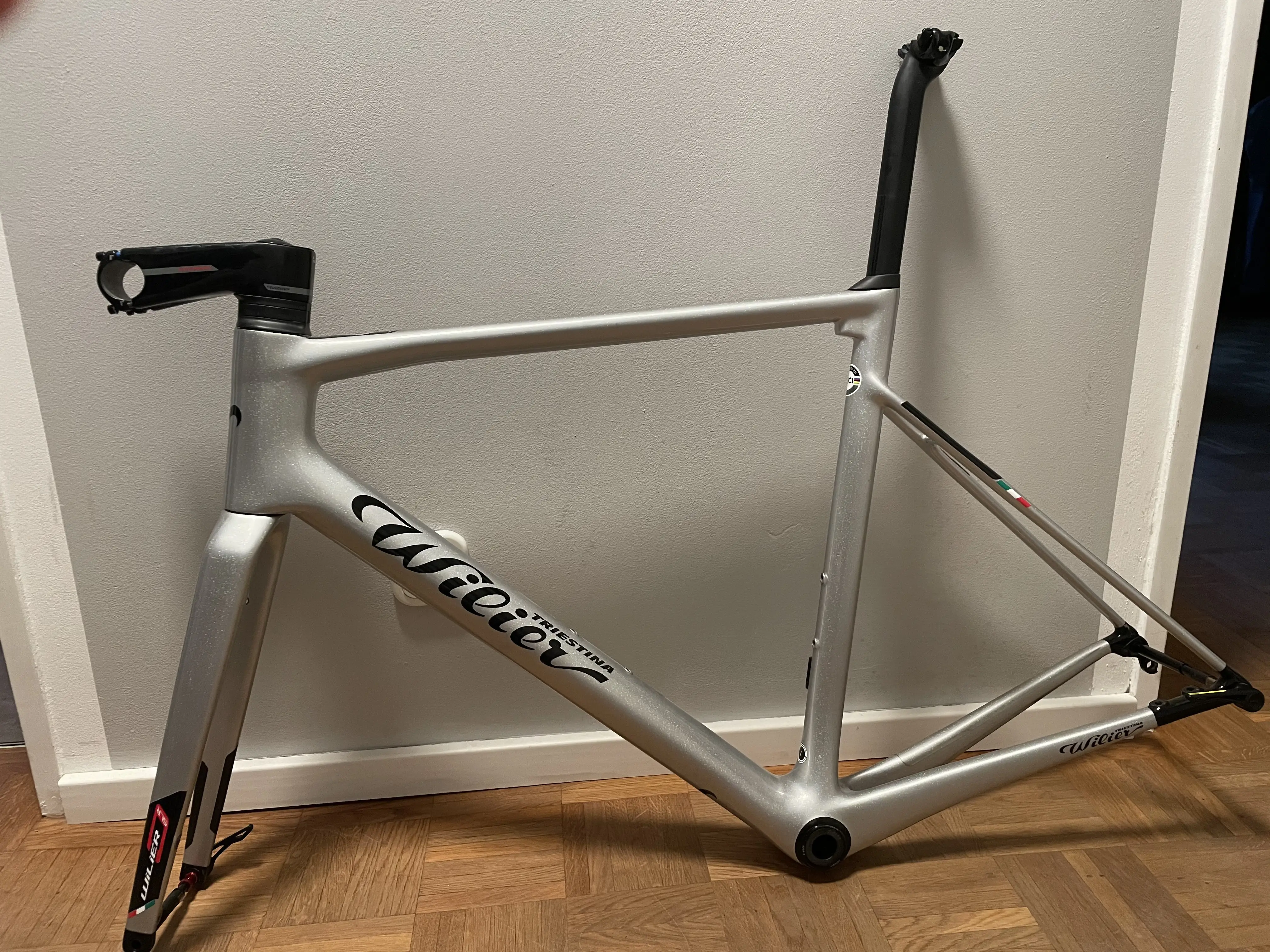 Wilier zero slr discount frameset