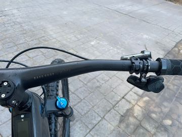 Używany Trek Fuel EXe 9.7 2023 2023 Mountainbike — zdjęcie 8 z 12
