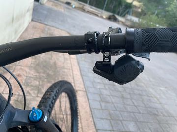 Używany Trek Fuel EXe 9.7 2023 2023 Mountainbike — zdjęcie 9 z 12