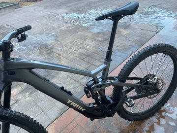 Używany Trek Fuel EXe 9.7 2023 2023 Mountainbike — zdjęcie 6 z 12