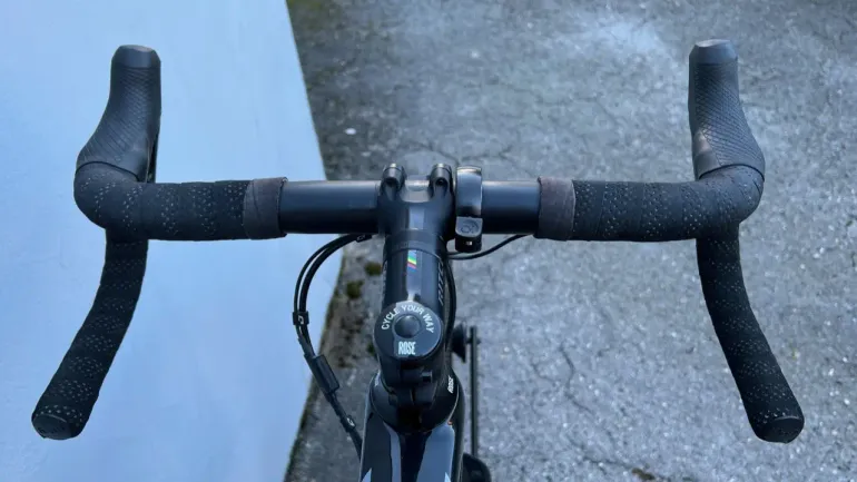 Used Rose XEON CROSS GRAVEL ULTEGRA DI2 2019 Road & Gravel, Red — image 7 of 9