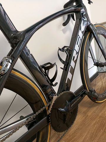 Used Trek Madone SL 6 2019 2019 Road & Gravel, Black — image 10 of 13