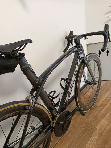 Used Trek Madone SL 6 2019 2019 Road & Gravel, Black — image 8 of 13