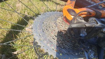 Used Giant Reign SRAM GX Eagle 2019 Mountainbike, Orange — image 6 of 15