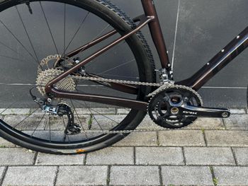 Used Giant Revolt Advanced 2 2022 2022 Road & Gravel — image 2 of 4