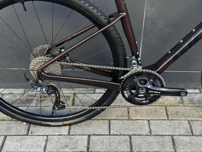 Used Giant Revolt Advanced 2 2022 2022 Road & Gravel — image 2 of 4