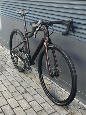 Used Giant Revolt Advanced 2 2022 2022 Road & Gravel — image 3 of 4