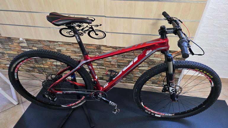 Gebrauchtes Fuji SLM 29 2.1 2014 2014 Mountainbike, Rot, 29 — Bild 4 von 7