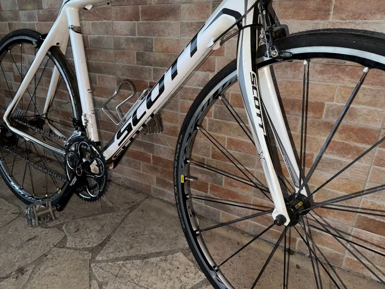 Used Scott CR1 20 2017 2017 Road & Gravel, White — image 2 of 11