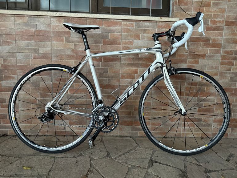 Used Scott CR1 20 2017 2017 Road & Gravel, White — image 8 of 11