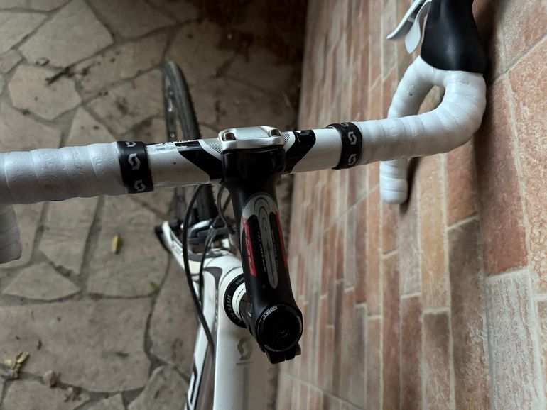 Used Scott CR1 20 2017 2017 Road & Gravel, White — image 9 of 11