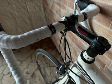 Used Scott CR1 20 2017 2017 Road & Gravel, White — image 4 of 11