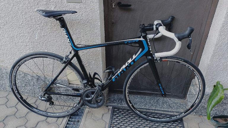 Tweedehands Giant TCR Advanced SL (ISP) 2010 2010 Road & Gravel — afbeelding 1 van 9