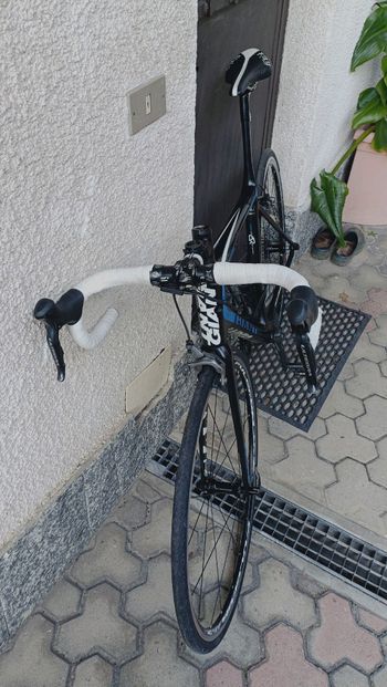 Tweedehands Giant TCR Advanced SL (ISP) 2010 2010 Road & Gravel — afbeelding 6 van 9