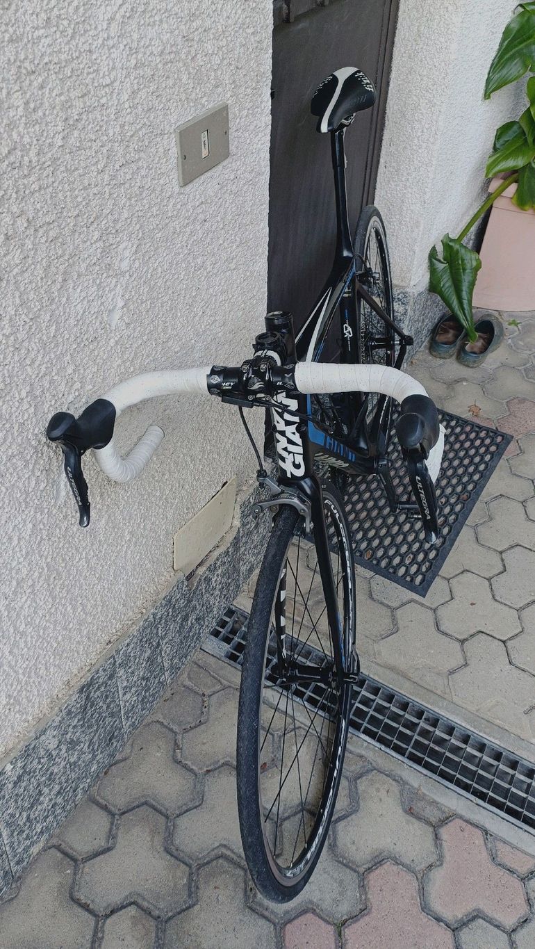 Tweedehands Giant TCR Advanced SL (ISP) 2010 2010 Road & Gravel — afbeelding 6 van 9