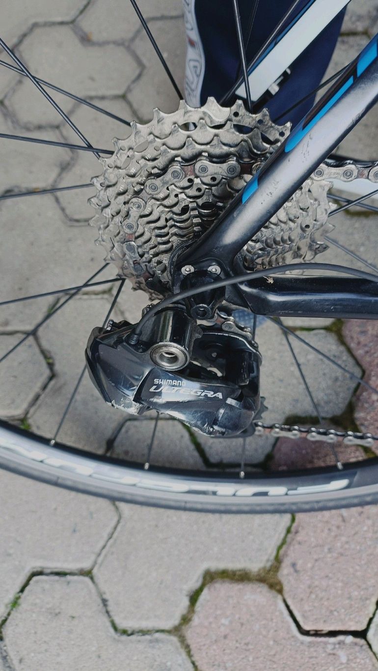 Tweedehands Giant TCR Advanced SL (ISP) 2010 2010 Road & Gravel — afbeelding 7 van 9