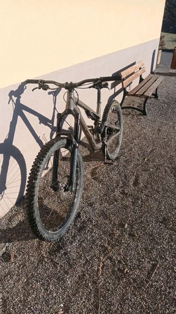 Commencal META SX RIDE 2022 2022 Mountainbike usato, Nero — immagine 2 di 3