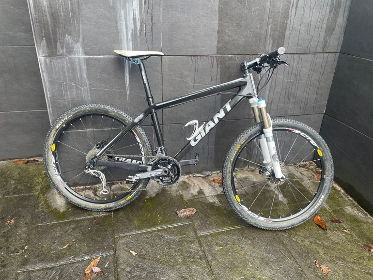 Used Giant XtC Advanced 2011 Mountainbike, Black — image 7 of 7