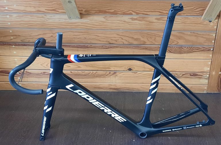 Used Lapierre FDJ Frameset 2022 Road & Gravel, Black — image 5 of 5