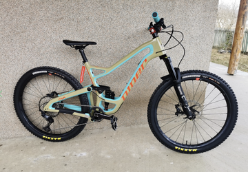 Tweedehands Niner RIP 9 RDO 27.5 4-STAR SHIMANO XT 2023 2023 MTB