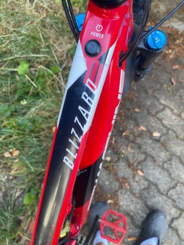 Used Rock Machine Blizzard Int-e 70 2024 Mountainbike, Red, 29 — image 12 of 16