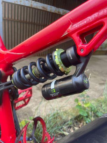 Used Rock Machine Blizzard Int-e 70 2024 Mountainbike, Red, 29 — image 6 of 16